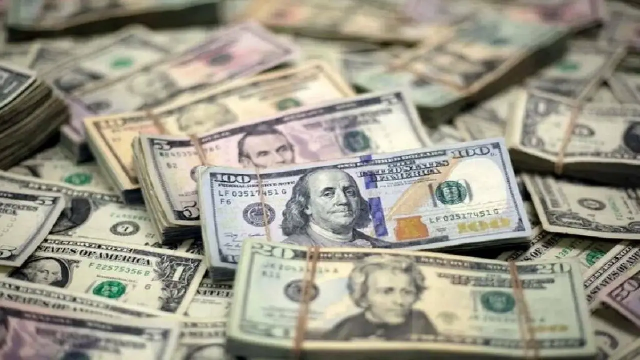 دولار الدولار يتراجع لأقل من 51 جنيهاً مقابل الجنيه المصري اليوم